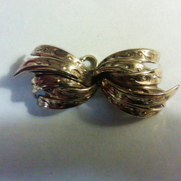Gold Tone Bow Brooch Grosse 1964 Made in Germany - Picture 7 of 7